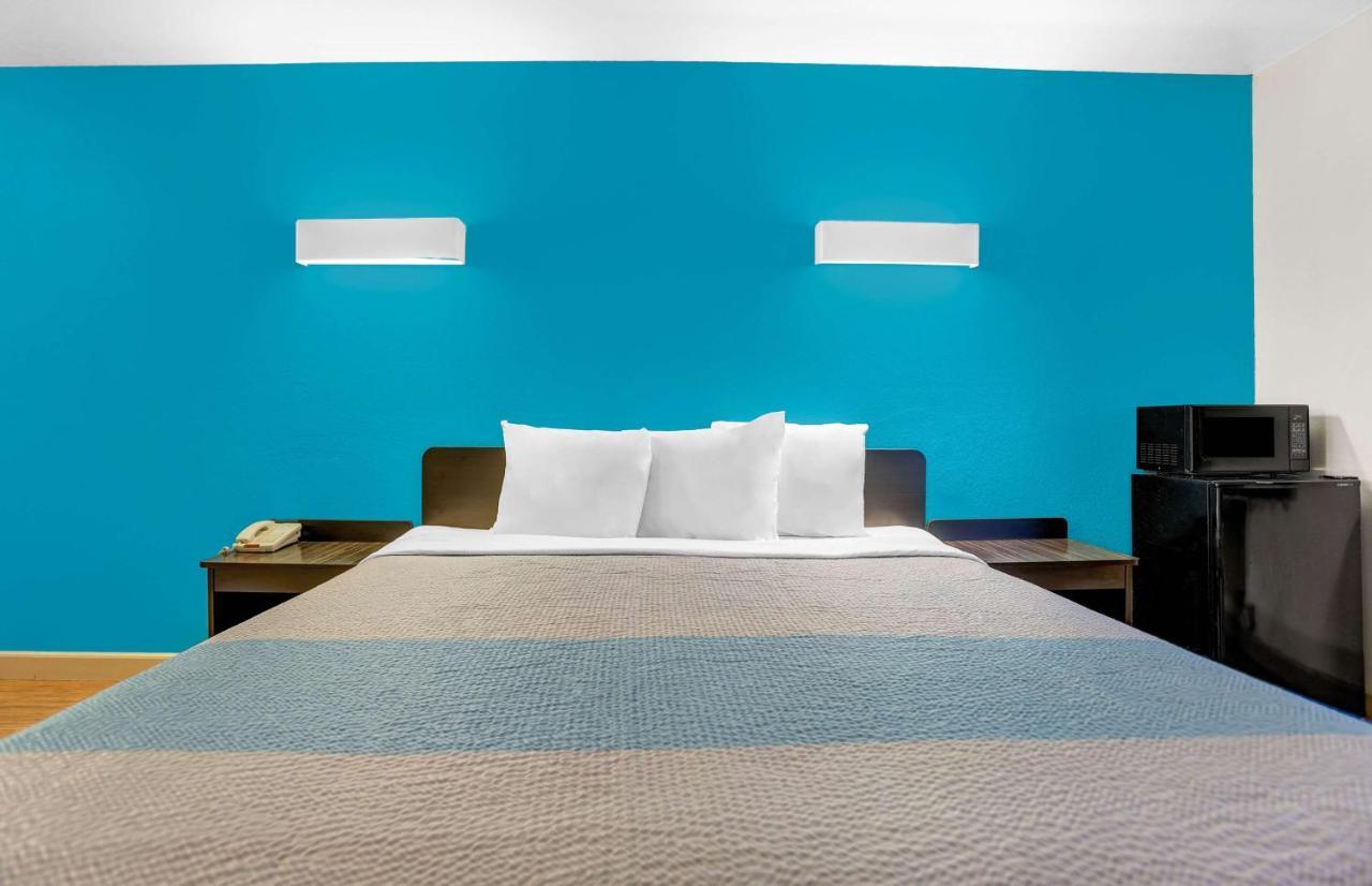 Hotel 6-anderson, Ca - Redding Airport 2*